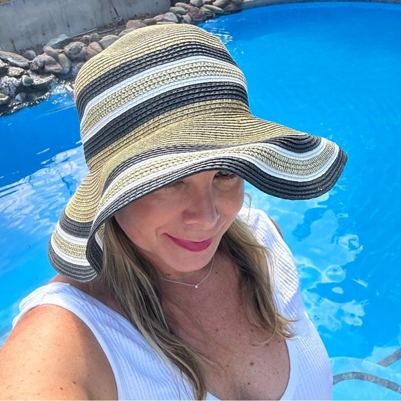 Wide Brim Sun Hat Packable Outdoors Hiking Beach Vacation Straw Metallic Striped - Picture 2 of 7